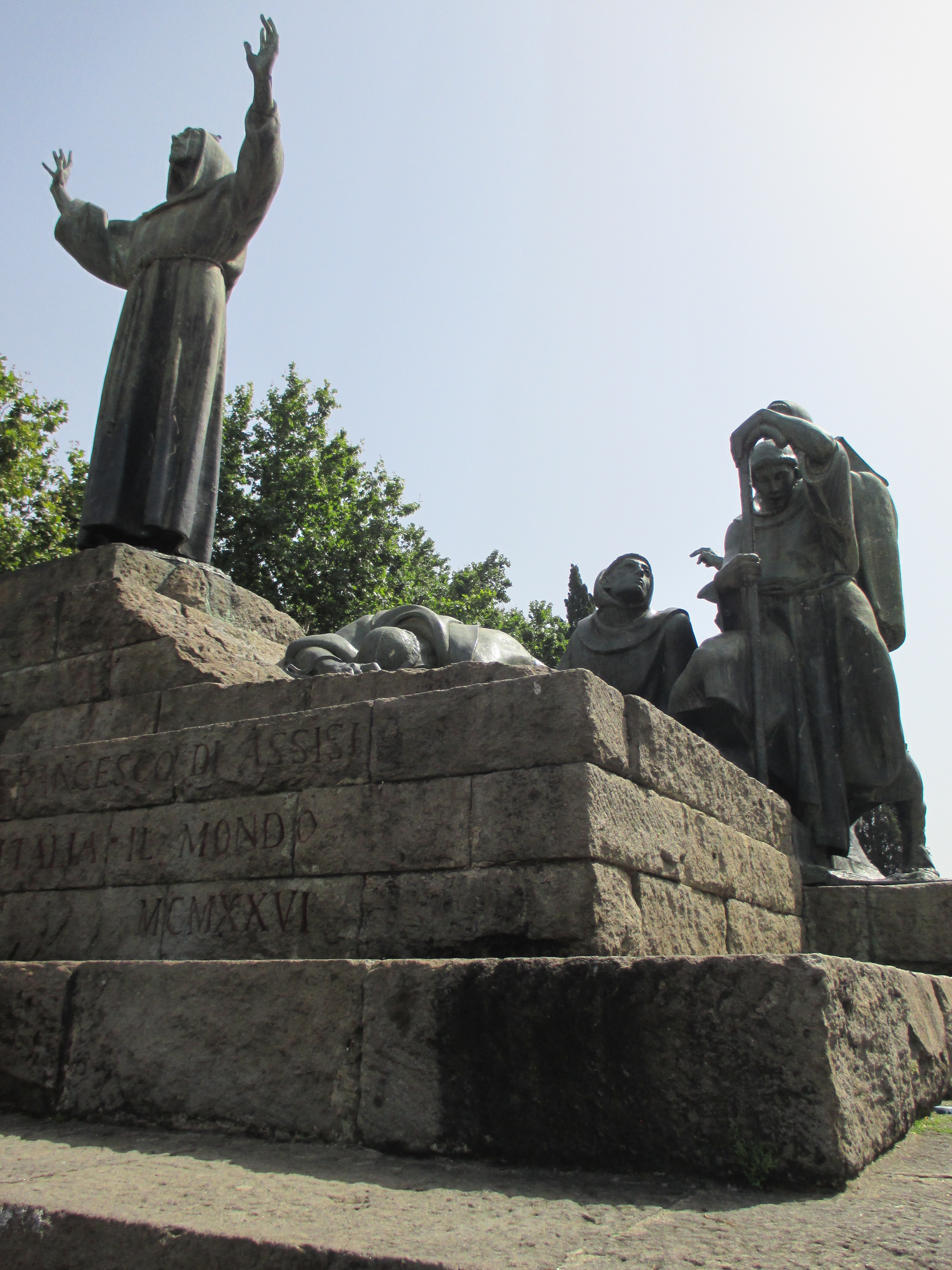 St. Francis goes to meet the Pope at St. John Latern Archbasilica, Rome. Photo by Julia Walsh FSPA