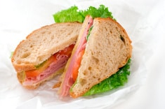 ©iStockphoto.com\(kcline)