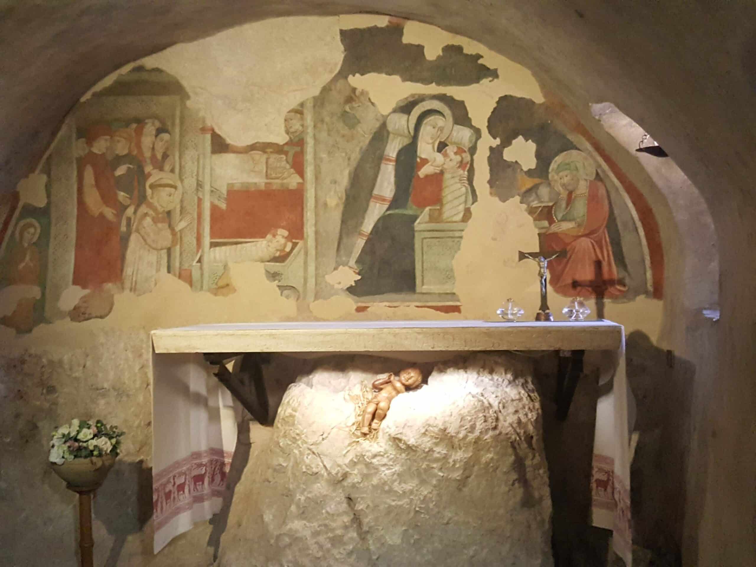 stone-wall-art-baby-jesus