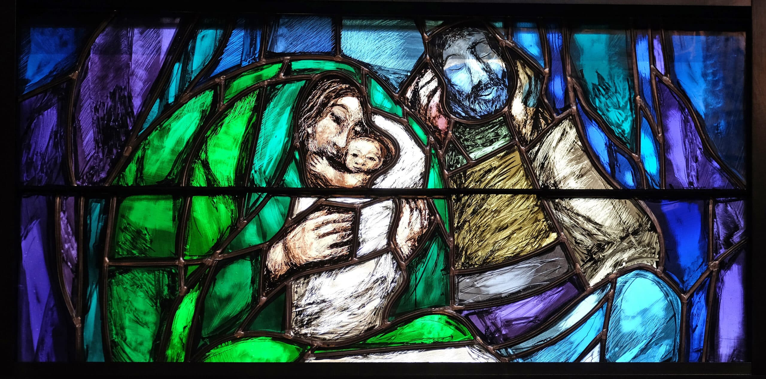 stained-glass-mary-joseph-baby-jesus