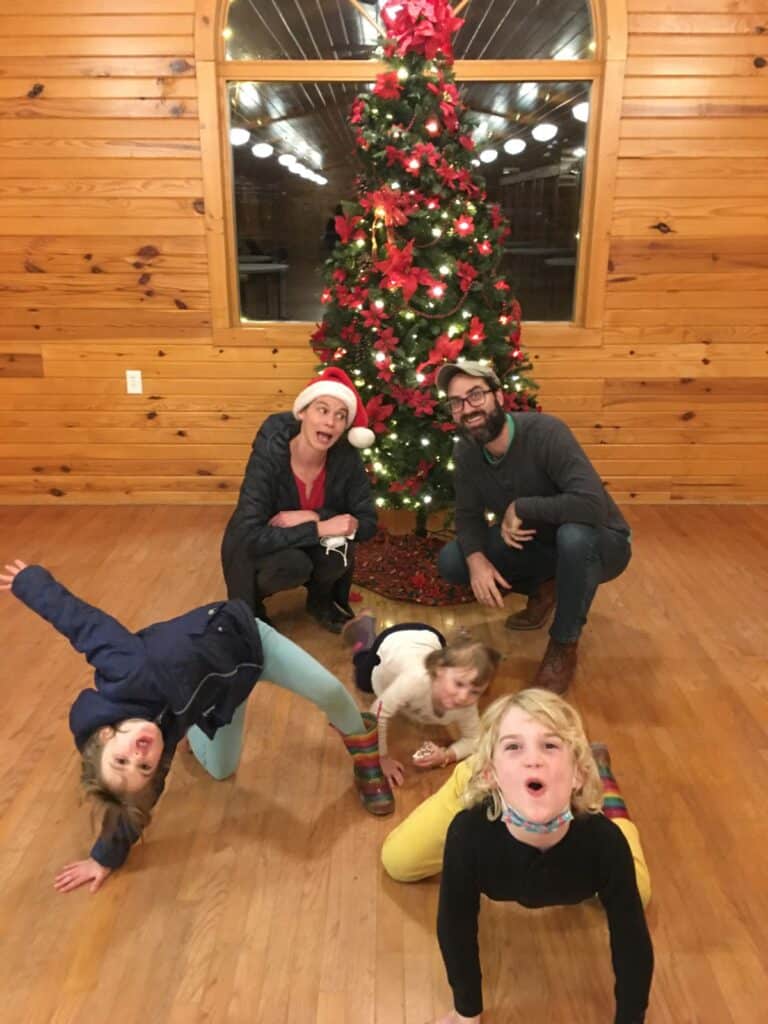 amy-nee-walker-family-christmas-tree