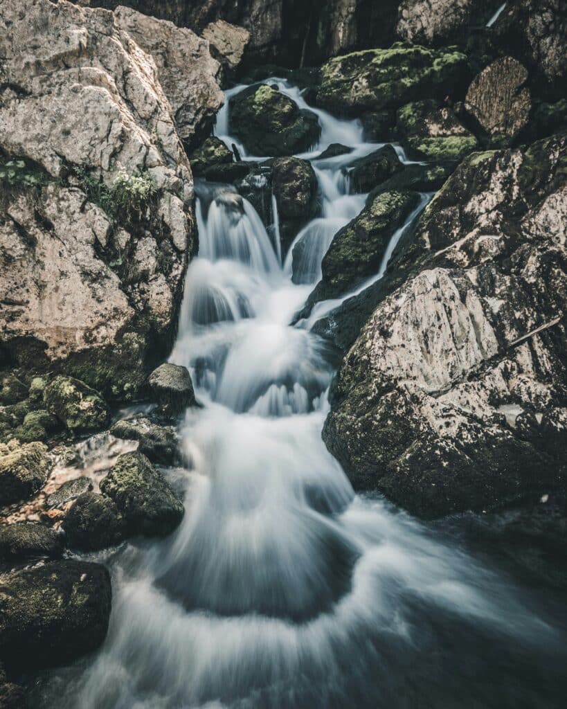 waterfall-rocks