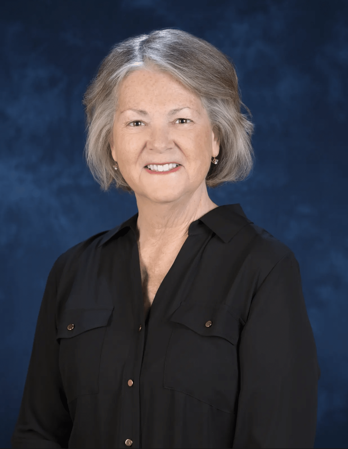 Lisa M. Hendey headshot